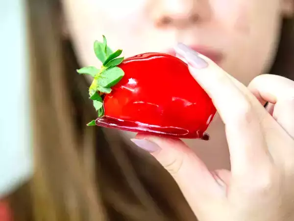 The secret behind strawberry love: how to make your berries look crisp, glossy, and irresistible