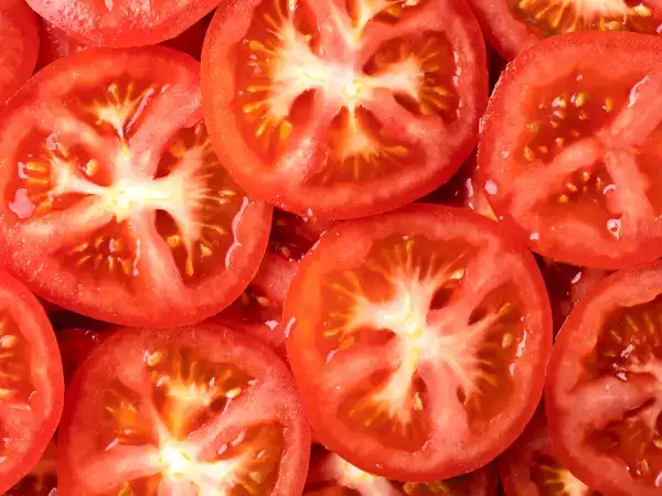 The untold truth about removing seeds from tomatoes and how it affects flavor, texture and cooking