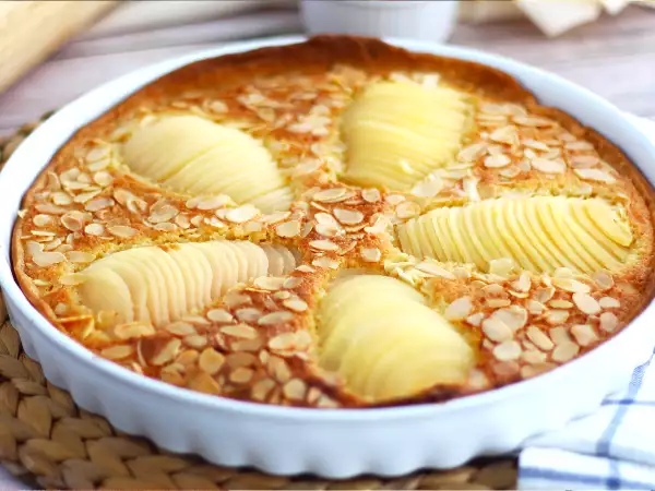 We found the perfect pear tart: beautiful, delicious, and incredibly easy to recreate at home