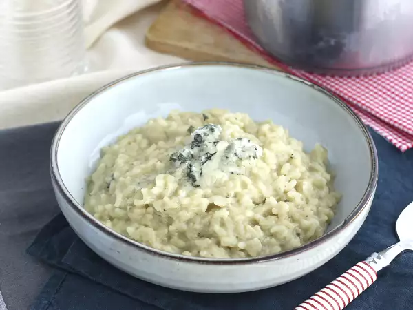 Risotto with ultra creamy Roquefort: The essential recipe to savor September as never before