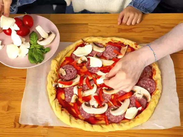 14 smart tips for college students to save money on food without sacrificing taste or nutrition