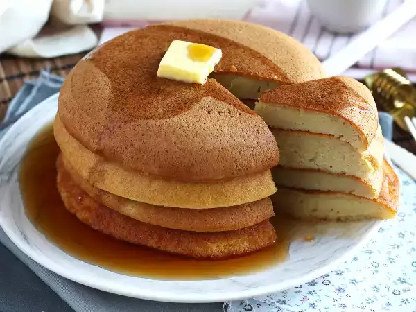 Fluffy Japanese Pancakes: the easy recipe for pancakes fluffy as clouds