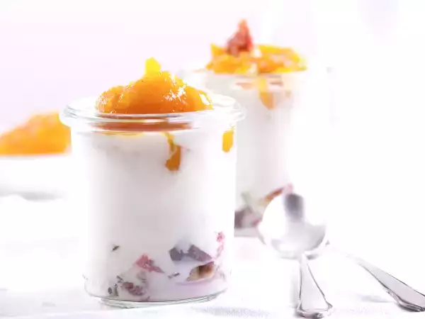 Before buying yogurt again, check these 3 numbers: a nutritionist’s guide that exposes the real deal