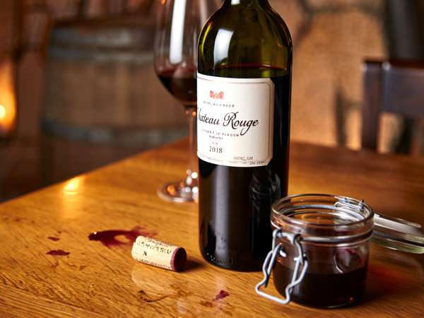 This TikTok wine trick keeps your bottle fresh for days. No pump, no cork, no expensive gadgets needed!