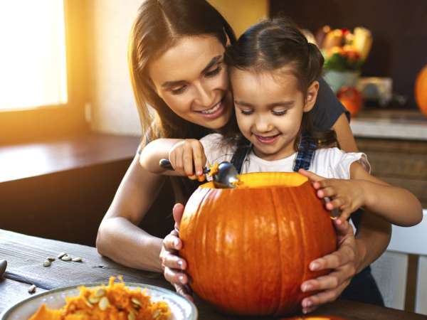 How to carve a pumpkin at home and enjoy the Halloween ritual without cuts or scares
