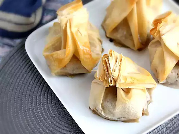 Filo dough is the best shortcut for appetizers with good presence. 9 recipes that prove it