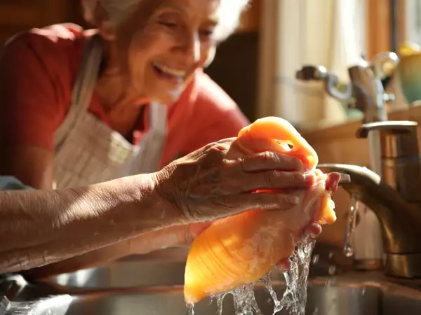 Do you really have to wash chicken before cooking it? The truth that mom and grandma never told you