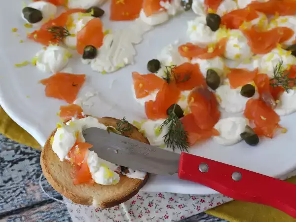 Daily Menu, april 29: Delightful flavors: a culinary journey with smoked salmon, creamy pasta, and sweet orange pie