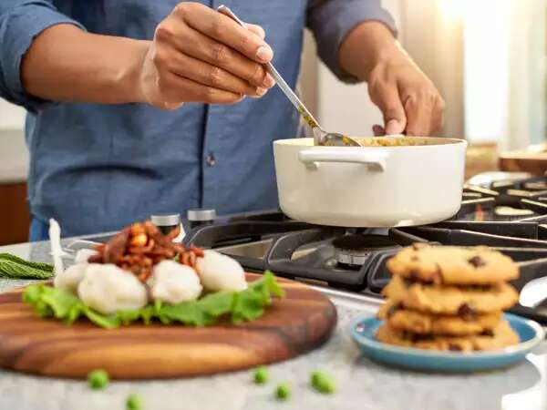 Daily Menu, May 14: a delightful mix of flavors with nombu kozhukattai, braised lettuce, and chocolate chip cookies