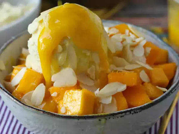 10 exotic desserts that win you over at first taste with coconut, mango, pineapple and passion fruit