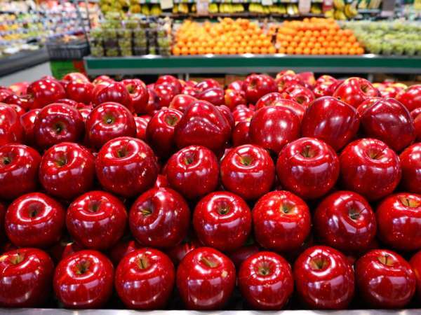 Why supermarket apples are so shiny? What experts say about wax, pesticides, safety and washing