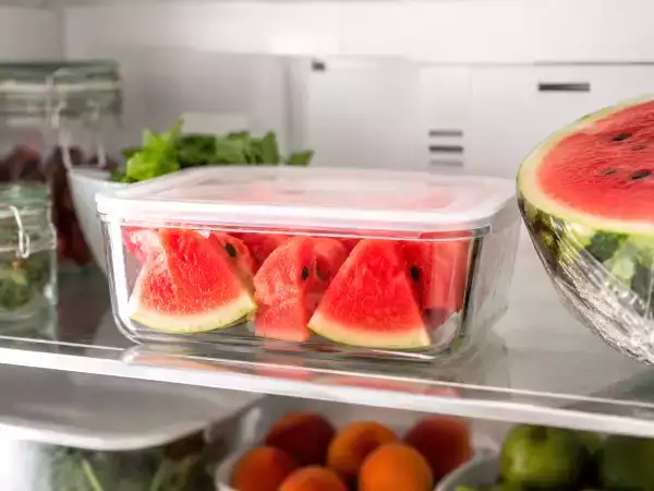 Keep cut watermelon fresh longer: the mistakes most people make and easy fixes that work at home