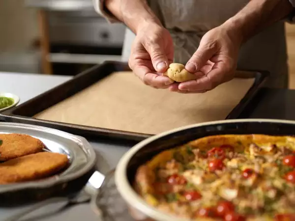 Daily menu, July 27: a delightful mix of low calorie kerala chicken cutlet, savoury clafoutis, and fruit & nut cookies