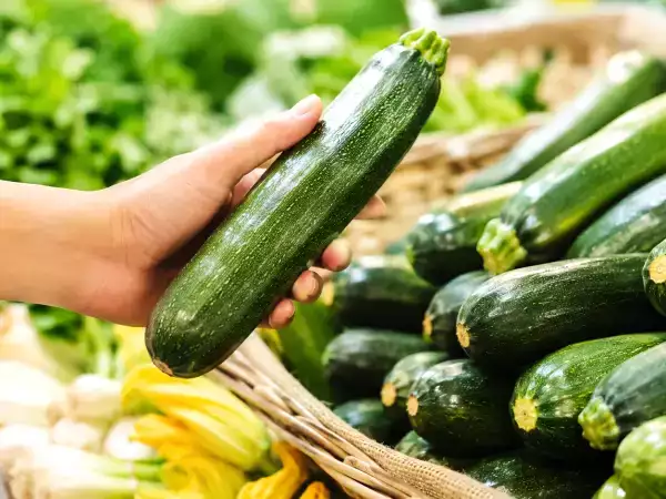 Want a better zucchini? how to choose fresh, firm ones every time by spotting small, overlooked clues