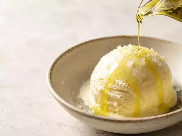 Try this one-minute trick to turn plain vanilla ice cream into a show-stopping dessert tonight