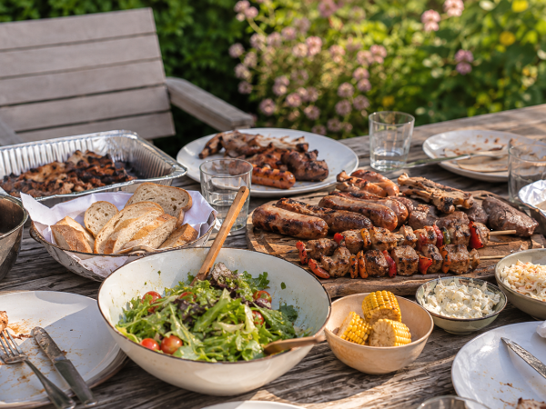 How long can barbecue leftovers safely sit on the table? Here's the simple rule you should follow
