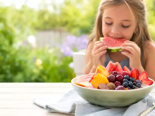 Light, sweet summer fruits that may help calm kids: refreshing snacks for hot, fussy days today