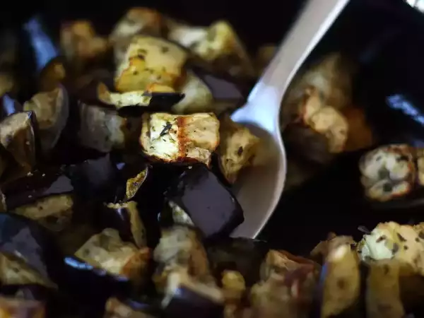 Stop eggplants from soaking up oil and tasting bitter: the simple prep error that ruins their flavor