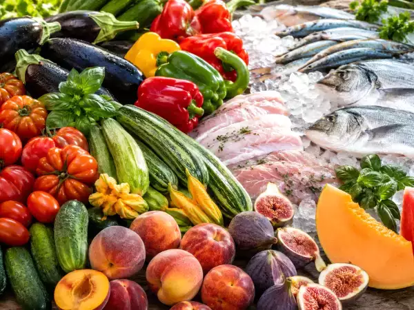 Save money in August: choose these seasonal fruits, vegetables and fish for peak taste and value