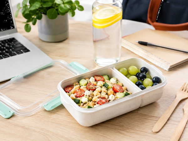 Stop smelly lunches: back-to-school guide to keeping your lunchbox odor-free at school or office