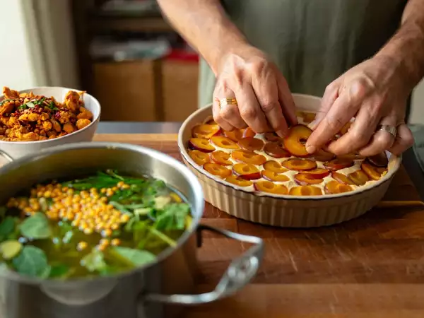 Daily menu, September 2: indulge in chilli chicken, mint rasam, and upside-down mirabelle plum cake