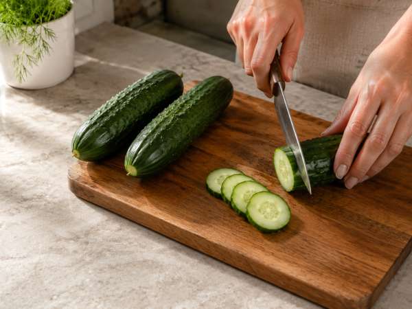 Why some people feel sick after eating cucumbers and 3 simple ways to make them taste better