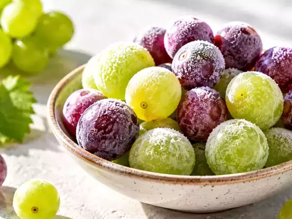 Turn grapes into a chilled, irresistible treat with one simple kitchen trick everyone should try