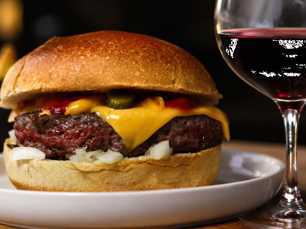 How to pair wine with cheeseburgers: simple rules and why certain flavors click together every time