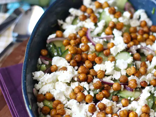 Not ready for heavy fall food? Make these 7 dinners with the last tomatoes, corn and cucumbers