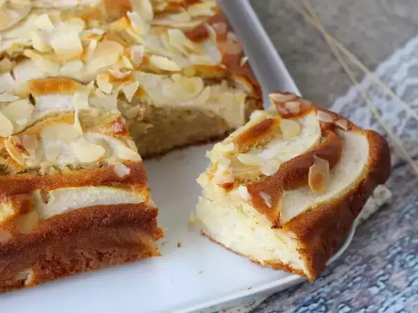 Why pears and almonds go so well together: the recipes that best show it