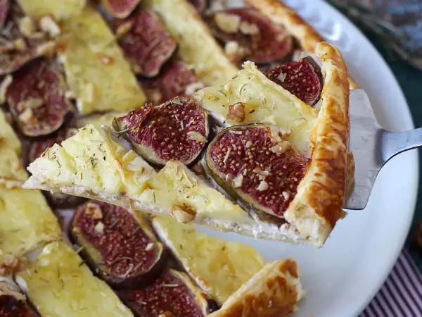 Before the fig season ends, try this thin-crust tart with Brie and walnuts