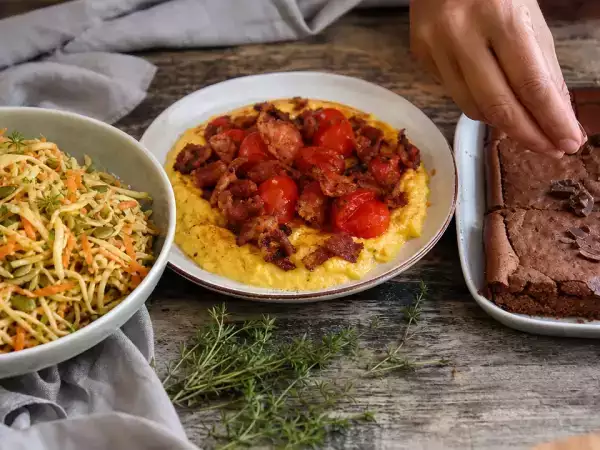 Daily menu, October 20: sesame-thyme cabbage salad, Southern fried chicken and squash chocolate cake