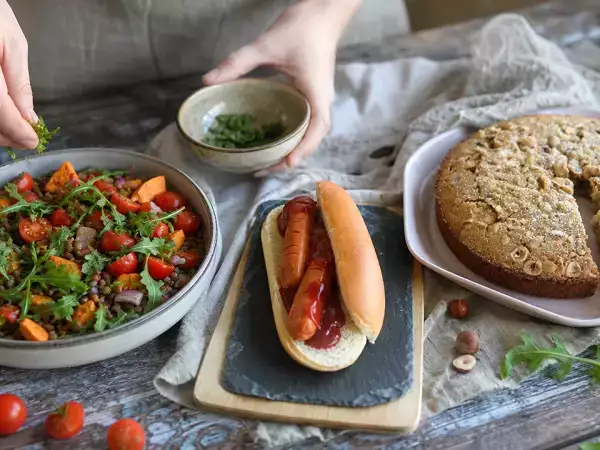 Daily menu, October 29: lentil salad, Halloween bloody hot dogs and hazelnut cake