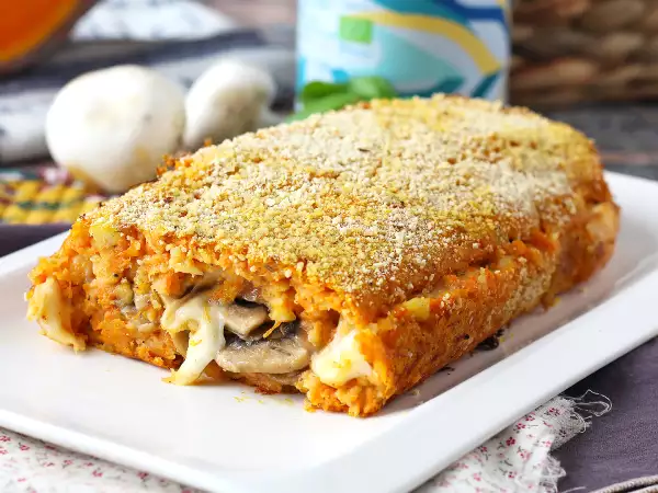 A cozy autumn dinner: easy oven-baked meatloaf with a melt-in-your-mouth center for cooler evenings