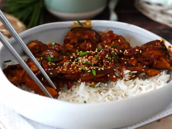 Worried about cholesterol? Vegetarian dinners work best when fiber replaces saturated fat