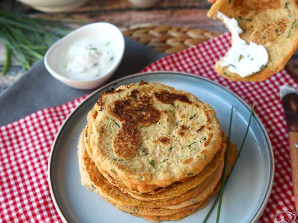 Fluffy, light, and packed with protein: these savory pancakes have one ingredient that will surprise you