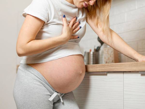 Nausea in Pregnancy: Which Foods Relieve and Which Worsen the Discomfort?