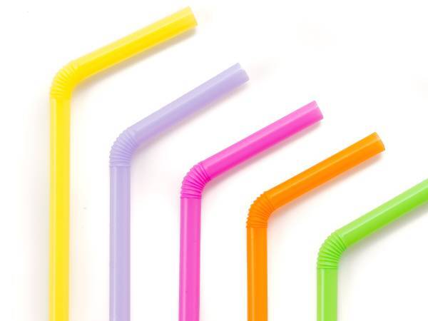 Trump’s latest move on straws has everyone talking – Here’s why!