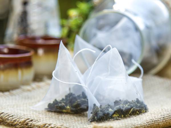 Consuming tea bags can be a risk to your health and here we tell you why you should avoid it as soon as possible.