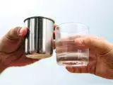 Articles: Glass or stainless steel: which keeps your drink cold for longer?