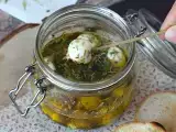Articles: The easiest appetizer that disappears first: marinated mozzarella balls