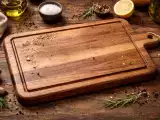 Articles: Does your cutting board smell? Here's how to disinfect it naturally