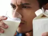 Articles: Is milk safe after its expiration date? Science-backed tests and foolproof ways to reuse it