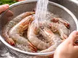 Articles: Do you wash the shrimp before cooking? Understand why this common gesture could be your biggest mistake