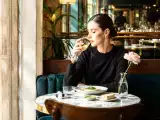Articles: The 'table for one' shift: why dining alone is no longer shameful but a deliberate, cozy small luxury