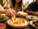 Articles: Lebanese mezze, like tapas: small plates and recipes to travel with your palate and taste the region