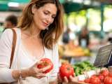 Articles: One simple trick gardeners use to keep tomatoes from ripening too soon and get more time to pick