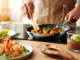 Articles: Daily menu, July 7th: a tropical feast with coconut shrimp, flavorful chicken, and a vegan dessert