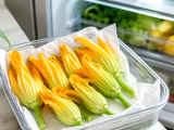 The one simple step most people miss to keep zucchini flowers fresh and prevent them from wilting