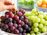 Articles: How to choose sweet table grapes and a simple storage trick to keep them fresh longer at home